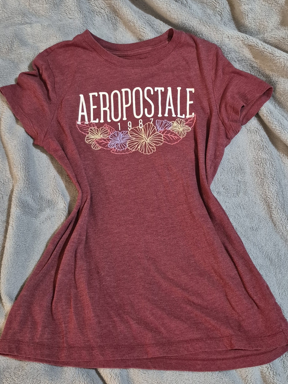 Aeropostale Women's Maroon Floral Logo Tee